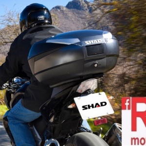 Top case SHAD SH48 Gri inchis with backrest, carbon cover and PREMIUM SMART lock - Img 4