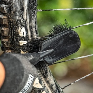 Tyre & cassette brush MUC-OFF 369 - Img 7