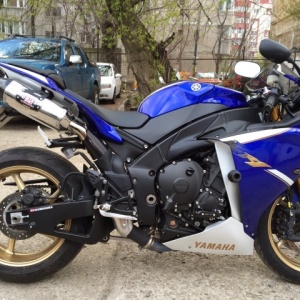 Yamaha YZF R1 - 2012 - Img 2