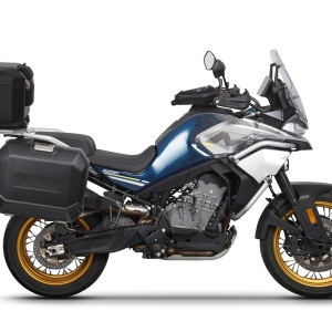 Complete set of aluminum cases SHAD TERRA BLACK, 48L topcase + 36L / 47L side cases, including mounting kit and plate SHAD CF Moto 800MT