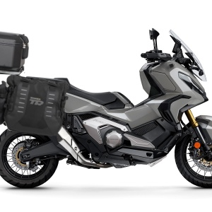 Complete set of SHAD TERRA TR40 adventure saddlebags and SHAD TERRA BLACK aluminium 37L topcase, including mounting kit SHAD SUZUKI DL 1000 V-Strom/ DL 1050 V-Strom