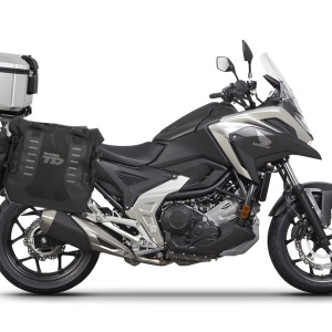 Complete set of SHAD TERRA TR40 adventure saddlebags and SHAD TERRA aluminium 37L topcase, including mounting kit SHAD HONDA NX 750 X 2021-