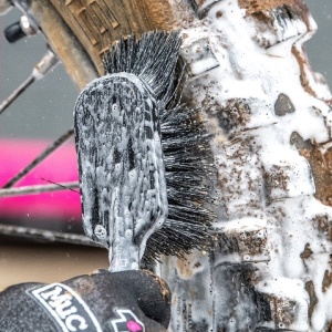 Tyre & cassette brush MUC-OFF 369 - Img 8