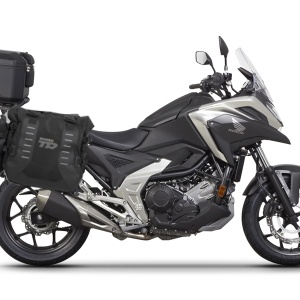 Complete set of SHAD TERRA TR40 adventure saddlebags and SHAD TERRA BLACK aluminium 48L topcase, including mounting kit SHAD HONDA NX 750 X 2021-