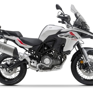 Set of SHAD TERRA TR40 adventure saddlebags and SHAD TERRA aluminium top case TR55 PURE BLACK, including mounting kit SHAD BENELLI TRK 502X - Img 7