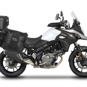 Complete set of SHAD TERRA TR40 adventure saddlebags and SHAD TERRA BLACK aluminium 37L topcase, including mounting kit SHAD SUZUKI DL 650 V-Strom