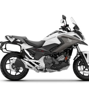 Set of SHAD TERRA TR40 adventure saddlebags and SHAD TERRA aluminium top case TR55 PURE BLACK, including mounting kit SHAD HONDA NC 750X - Img 8