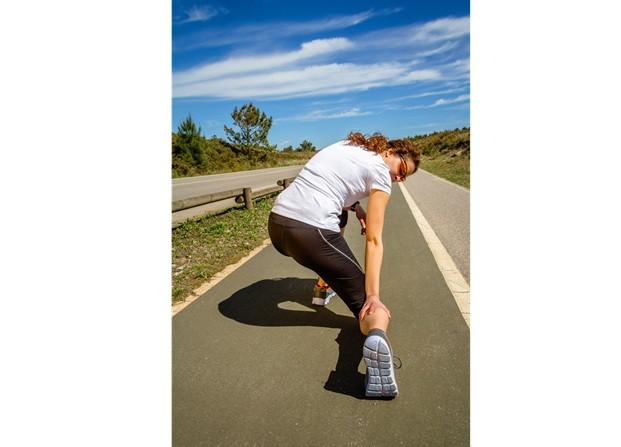 Tot ce trebuie să știi despre crampele musculare (cârcei): de ce apar și cum le poți preveni