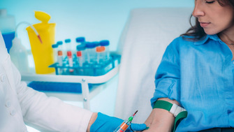 Ce analize medicale trebuie să faci anual dacă ești femeie