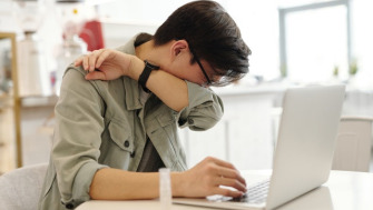 Alergii de primăvară – simptome, factori declanșatori și remedii pentru ameliorare