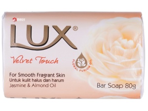 Sapun solid Lux 80gr Velvet Touch - Img 1
