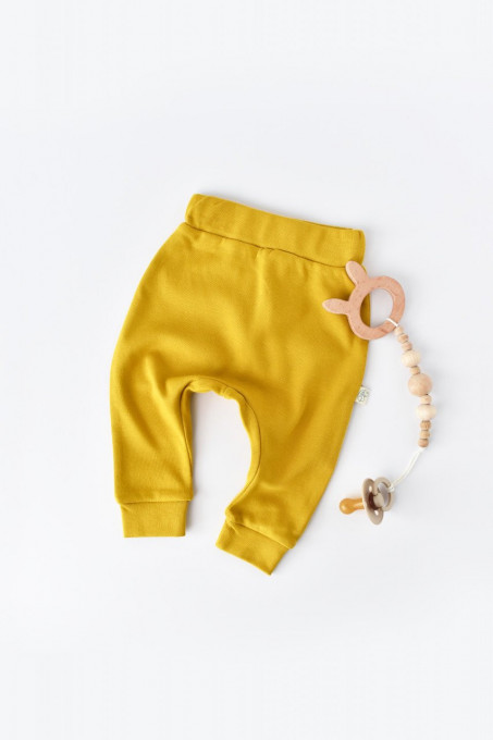 Pantaloni Bebe Unisex din bumbac organic Galben BabyCosy (Marime: 9-12 luni)