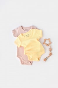 Set 2 body-uri bebe unisex -100% bumbac organic - Galben/Roz, BabyCosy (Marime: 12-18 Luni)