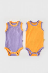 Set 2 body-uri fara maneci Ribana Bebe Unisex din bumbac organic si 5%elastan - Galben/Mov BabyCosy (Marime: 18-24 Luni)