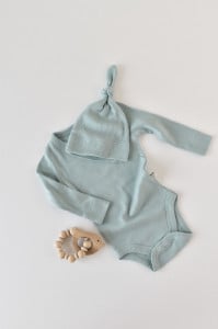 Set 4 piese: bluza, pantaloni, caciulita si manusi din bumbac organic si modal - Mint, BabyCosy (Marime: 6-9 luni)