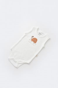 Set Broscuta cu salopeta si body din 80%bumbac organic si 20% poliester - Portocaliu, BabyCosy (Marime: 3-6 Luni)