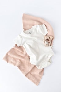 Body din bumbac organic Ecru BabyCosy (Marime: 3-6 Luni)