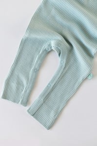 Salopeta cu maneca lunga si pantaloni lungi din bumbac organic si modal - Mint BabyCosy (Marime: 3-6 Luni)