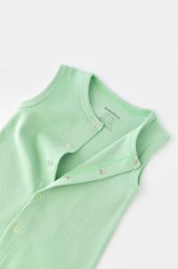 Salopeta fara maneci si pantaloni scurti - 100% bumbac organic - Mint, BabyCosy (Marime: 9-12 luni)