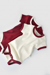 Set 2 body-uri Ribana Bebe Unisex din bumbac organic si 5%elastan - Ecru/Bordo, BabyCosy (Marime: 12-18 Luni)