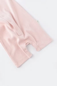 Salopeta cu pantaloni scurti - 100% bumbac organic - Roz, BabyCosy (Marime: 6-9 luni)