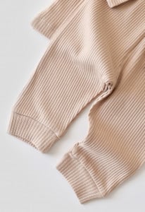 Set bluzita cu maneca lunga si pantaloni lungi din bumbac organic si modal - Blush BabyCosy (Marime: 3-6 Luni)