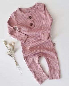 Salopeta cu maneca lunga si pantaloni lungi din bumbac organic si modal - Roz BabyCosy (Marime: 9-12 luni)