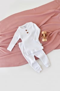 Set bluzita cu maneca lunga si pantaloni lungi din bumbac organic si modal - Alb BabyCosy (Marime: 18-24 Luni)