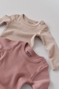 Set de 2 body-uri cu maneca lunga din bumbac organic si modal - Roz/Blush BabyCosy (Marime: 6-9 luni)