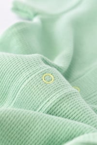 Salopeta cu pantaloni scurti - 100% bumbac organic - Mint, BabyCosy (Marime: 12-18 Luni)