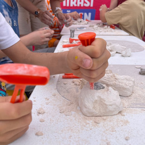 Arkerobox - Mini set arheologic educational si puzzle 3D, Roma antica, Colosseum