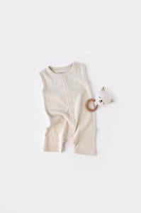 Salopeta fara maneci si pantaloni scurti - 100% bumbac organic - Stone, BabyCosy (Marime: 18-24 Luni)