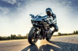 KAWASAKI NINJA H2R 2026 - Img 4