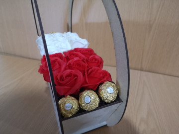 Caixa Amo-te Arqueada Com Rosas - Img 2