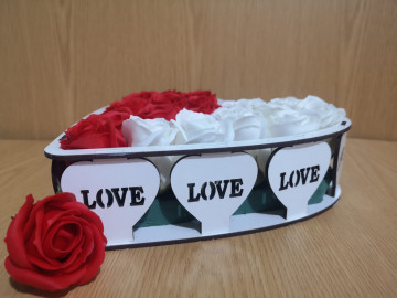 Caixa Coração Love com Rosas Modelo 1 - Img 1