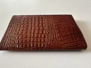 Portmoneu vintage din piele de crocodil
