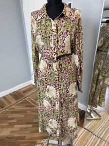 Rochie maxi Morris & Co. x H&M cu imprimeu botanic – mărimea 44