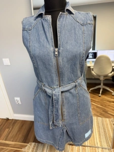 Rochie-sarafan Calvin Klein Jeans din denim – mărimea S