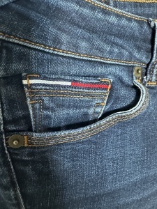 Blugi Tommy Hilfiger – mărimea 27/32 - Img 2