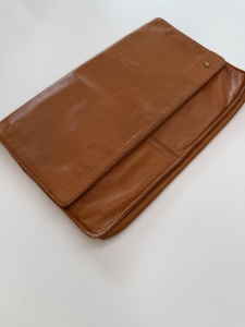 Geantǎ vintage, maro
