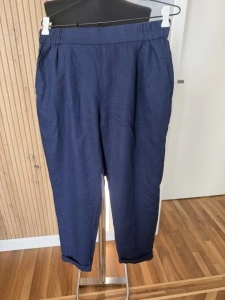 Pantaloni din in Benetton