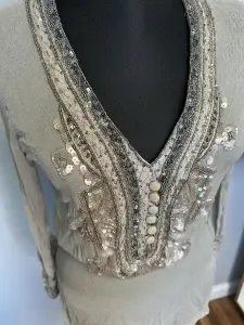 Bluza/Tunică din Mătase Creponată cu Aplicații din Paiete și Mărgele - Img 6