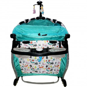 Patut-Pliant-rotund-cu-balansoar-Tarc-copii-Baby-Care-ROUND-NEST-Pliabil-pe-2-Niveluri-cu-muzica-si-Masa-infasat-Jucarie-Carusel-cu-jucarii-din-plus-geanta-transport-inclusa-Verde-cu-animalute