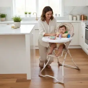Scaun-de-masa-pentru-copii-si-bebe-Baby-Care-CH-Pliabil-Centura-de-siguranta-Sezut-comfortabil-Masuta-detasabila-Model-Ursulet-Beige-3