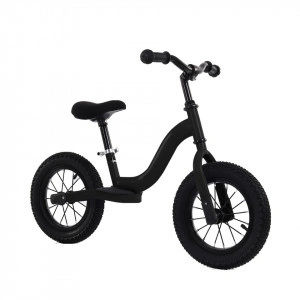 Bicicleta pedagogica fara pedale pentru copii NOVOKIDS™ Splend'Or Balance Bike 120, Cu roti gonflabile din cauciuc de 12" inch, 1-5 ani, Maxim 30 kg, Cadru otel, Roti din spuma cauciucata EVA, Ghidon si sa reglabile pe inaltime, Negru