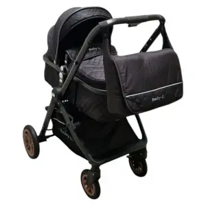 carucior Baby Care X2S landou negru cu geanta accesorie montata pe maner vedere din spate