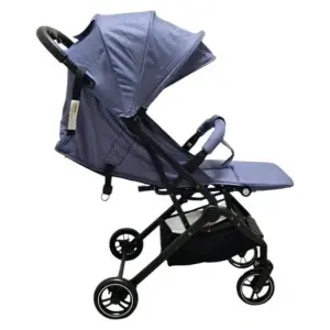 carucior sport pliabil Baby Care 311 albastru vedere laterala cu suport picioare reglabil si roti cu suspensii