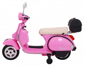 Motocicleta-Electrica-cu-Acumulator-Pentru-Copii-NOVOKIDS-Vespa-Premium-Retro-Scooter-Pornire-la-cheie-3-8-ani-Max-30-kg-Cu-Melodii-si-Lumini-LED-Portbagaj-Roti-ajutatoare-Roz_3