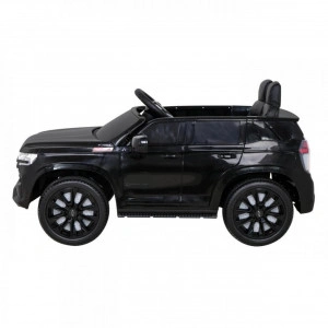 Masinuta-Electrica-cu-acumulator-pentru-copii-NOVOKIDS-Chevrolet-Tahoe-SUV-Roti-din-Cauciuc-EVA-Max-25-kg-Usi-cu-deschidere-3-Viteze-Lungime-105-cm-Negru_3