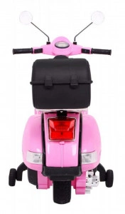 Motocicleta-Electrica-cu-Acumulator-Pentru-Copii-NOVOKIDS-Vespa-Premium-Retro-Scooter-Pornire-la-cheie-3-8-ani-Max-30-kg-Cu-Melodii-si-Lumini-LED-Portbagaj-Roti-ajutatoare-Roz_4